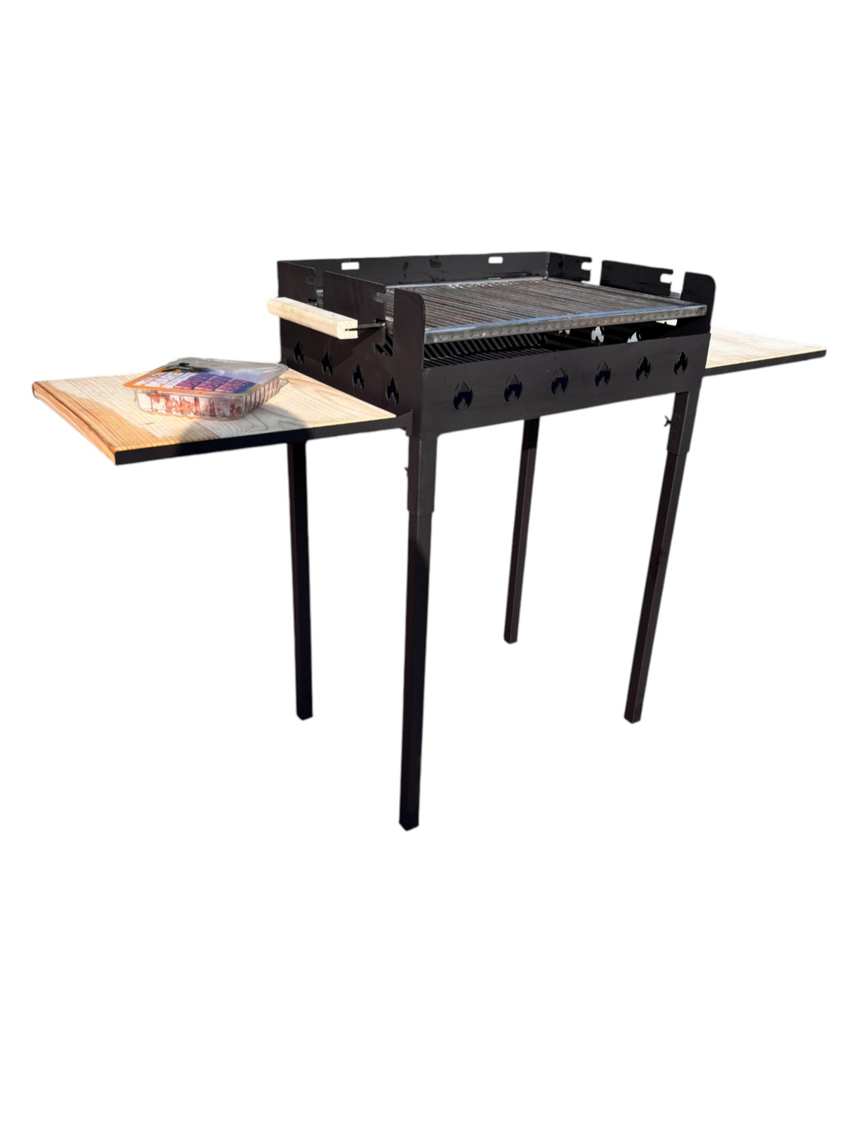 Gratar gradina portabil, cu masa polita lucru reglabil pe inaltime de gatire  65X45X95 CM