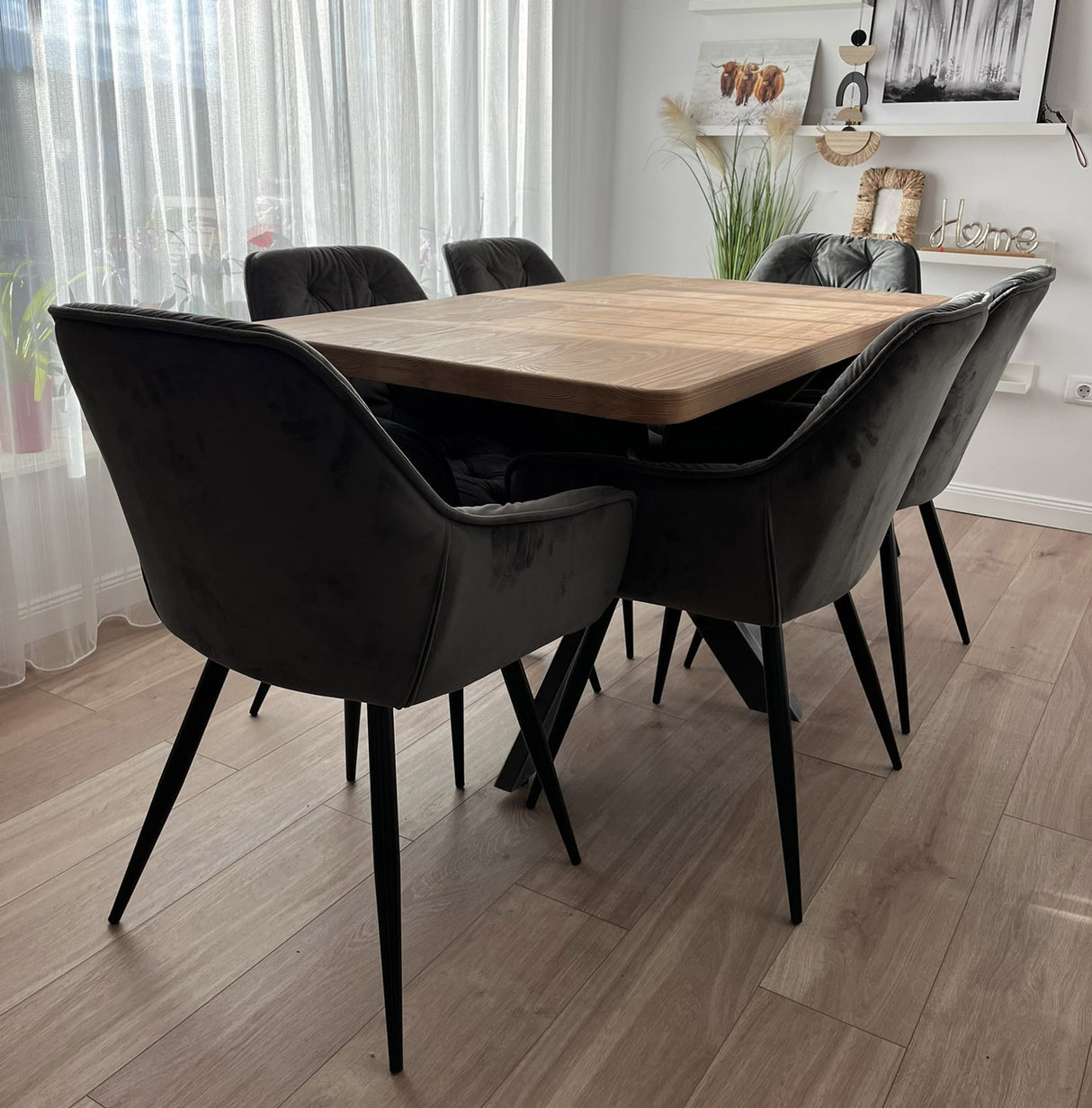 Set masa cu scaune bucatarie, dining, living, sufragerie, blat din lemn cu picioare metalice, scaune husa catifea gri, 4 persoane, Lavinia