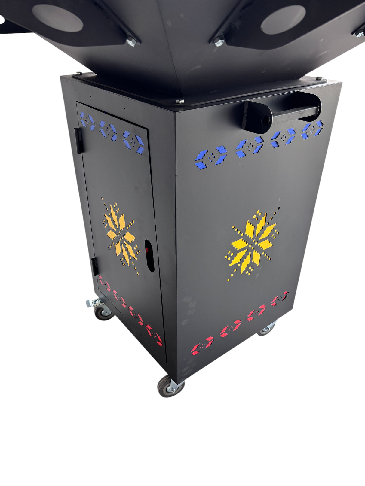 Gratar Gradina cu plita 10 mm Fire Pit 75x75 cm din fier pe lemne, pentru terasa CU BLAT DE LEMN SI MOTIVE TRADITIONALE