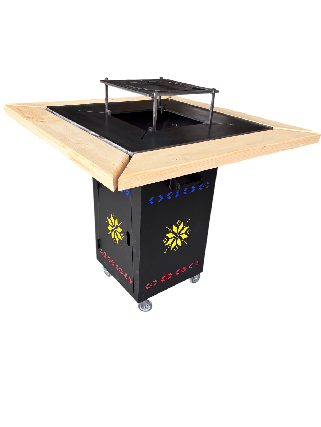 Gratar Gradina cu plita 10 mm Fire Pit 75x75 cm din fier pe lemne, pentru terasa CU BLAT DE LEMN SI MOTIVE TRADITIONALE