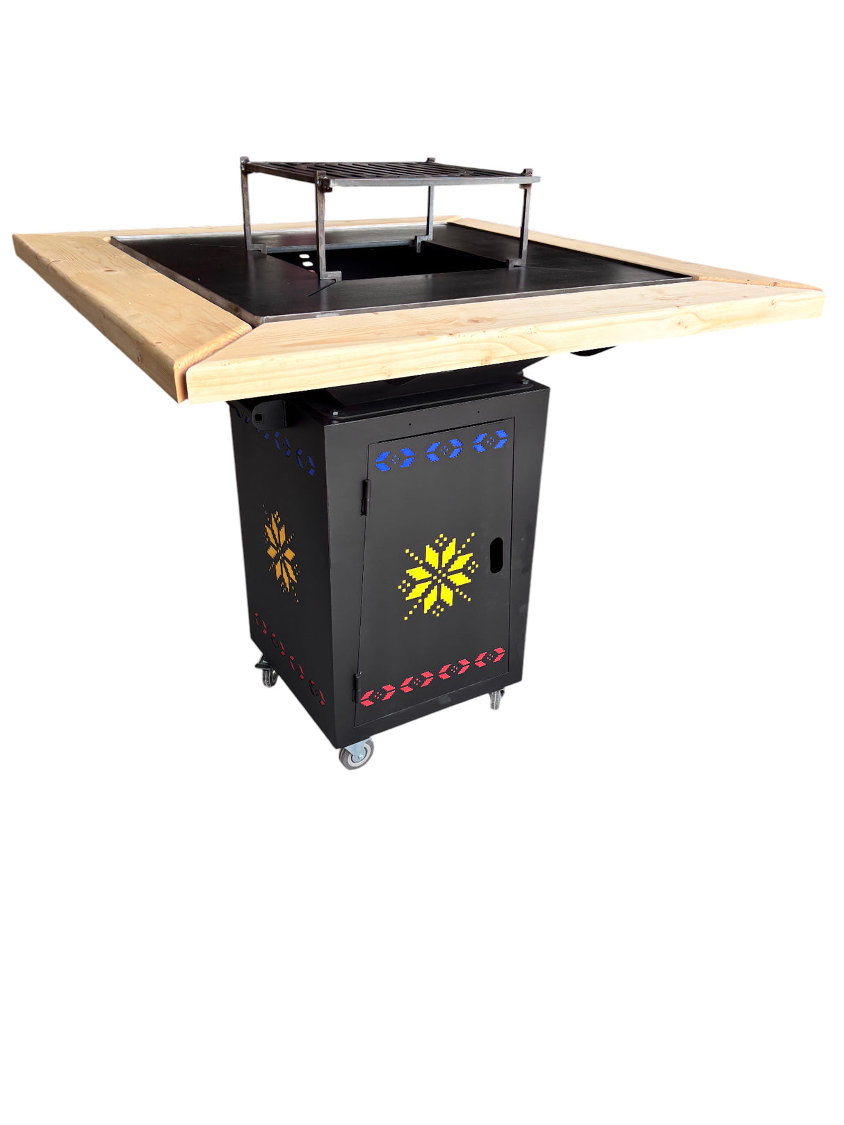 Gratar Gradina cu plita 10 mm Fire Pit 75x75 cm din fier pe lemne, pentru terasa CU BLAT DE LEMN SI MOTIVE TRADITIONALE