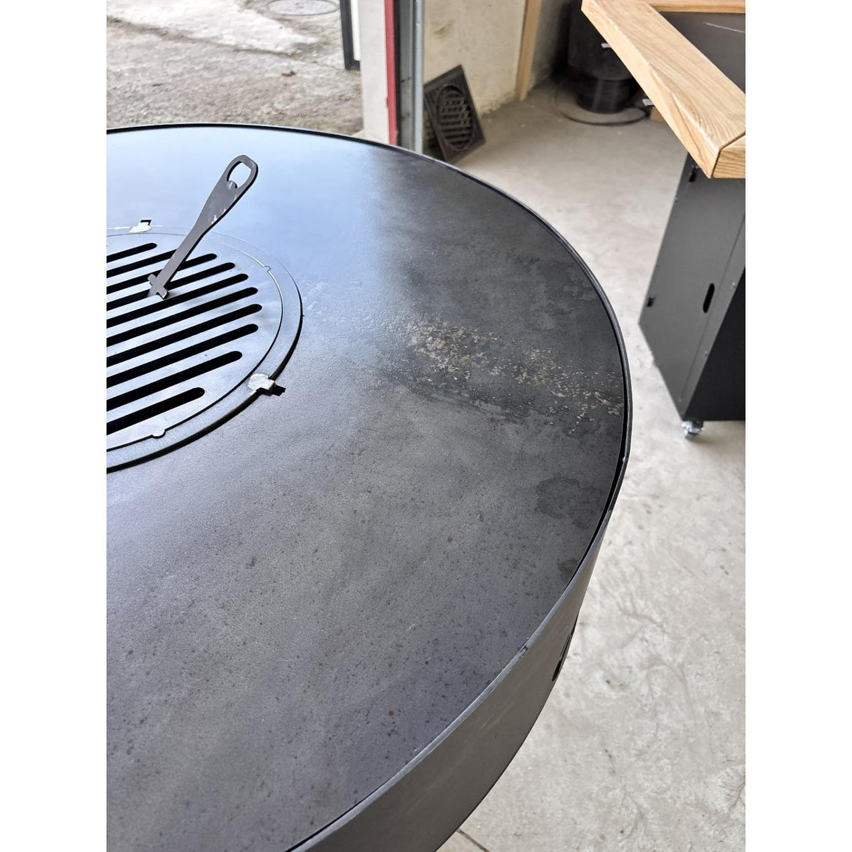 Gratar Gradina  Rotund   plita 10 mm Fire Pit 73 cm din fier  pe lemne, pentru terasa, modelul floare