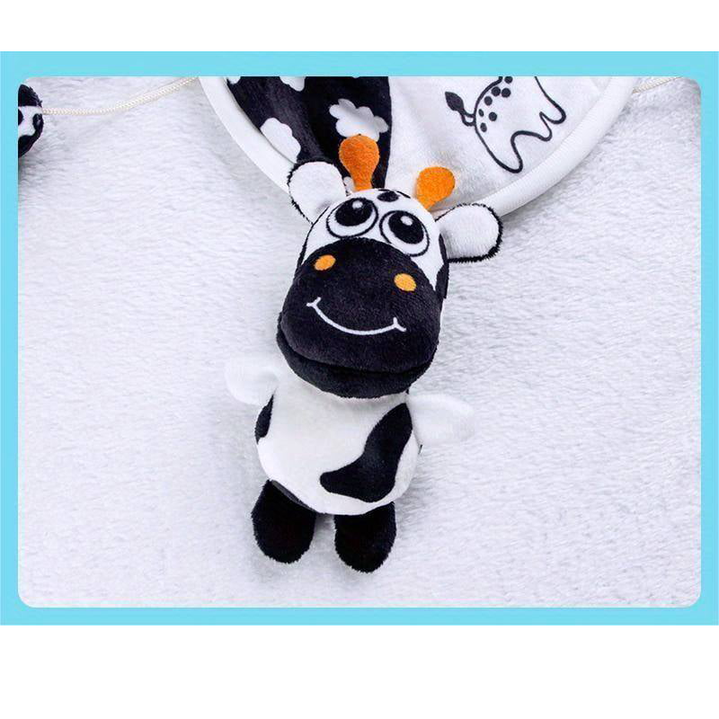 Centru de activitati pentru patut si carucior, carusel cu imagini pentru stimulare vizuala si senzoriala bebelusi, alb/negru, 0+ luni - BUZ.RO