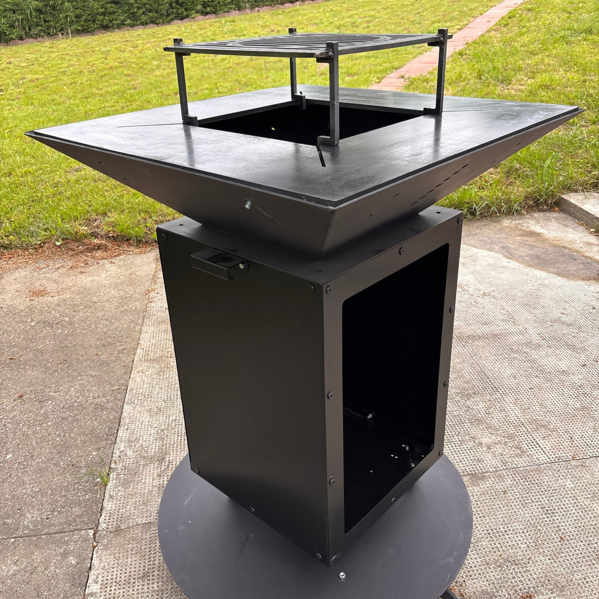 FirePit, Gratar plita 75x 75 cm din otel 8/10 mm |gradina |terasa |suport ceaun| cenusar| reglare tiraj| loc depozitare|model simplu fara blat - BUZ.RO
