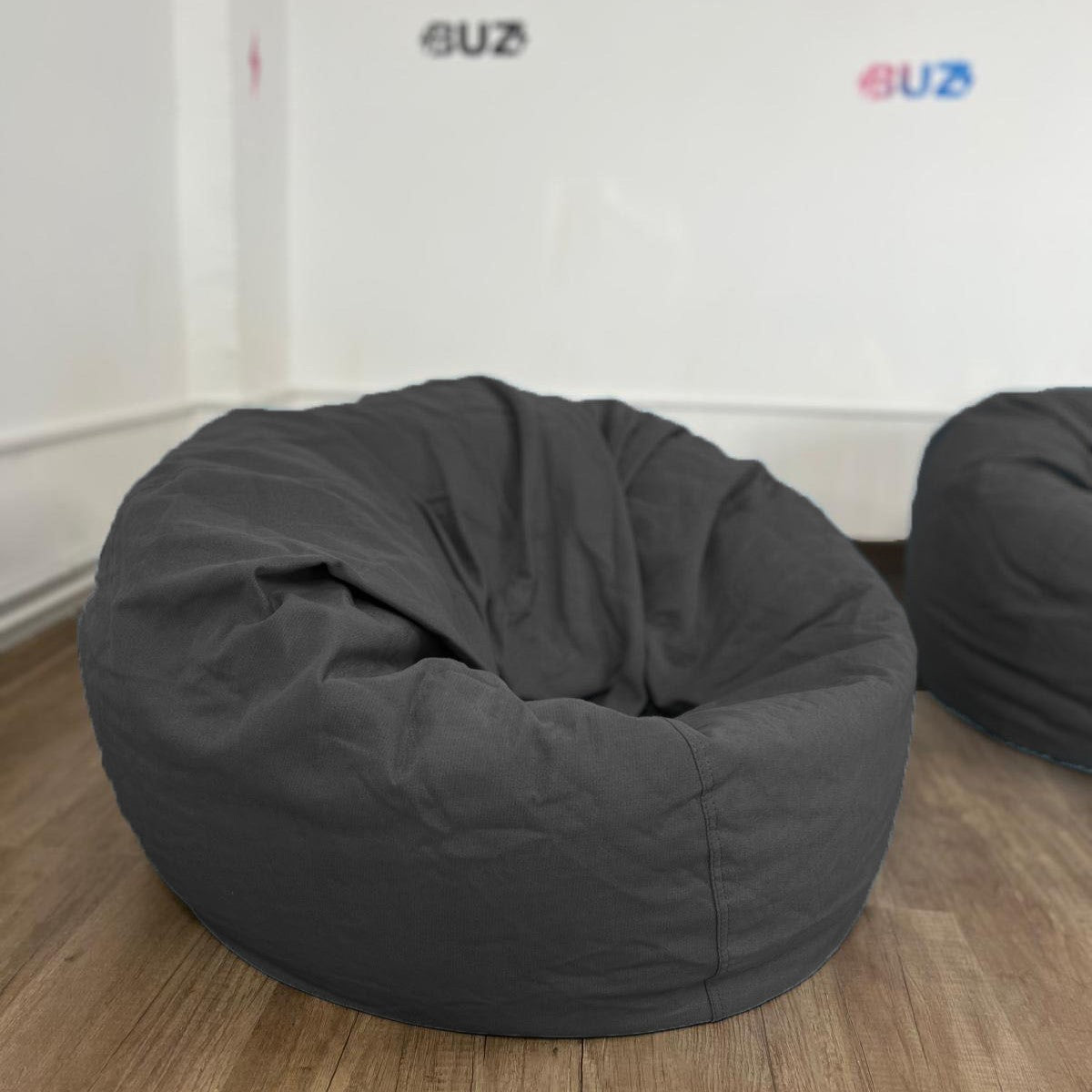 Fotoliu puf, beanbag, sac de sezut, tip para, cu maner, utilizabil interior si exterior, umplut cu granule polistiren, dimensiuni 120x130