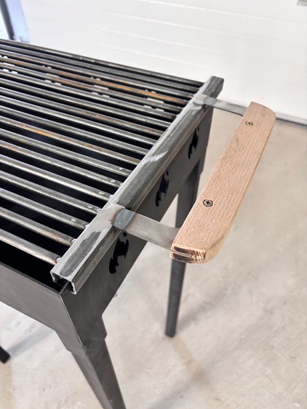 Gratar Gradina 50 x 35 cm cu bare rotunde din otel 8mm , pentru camping, Picnic