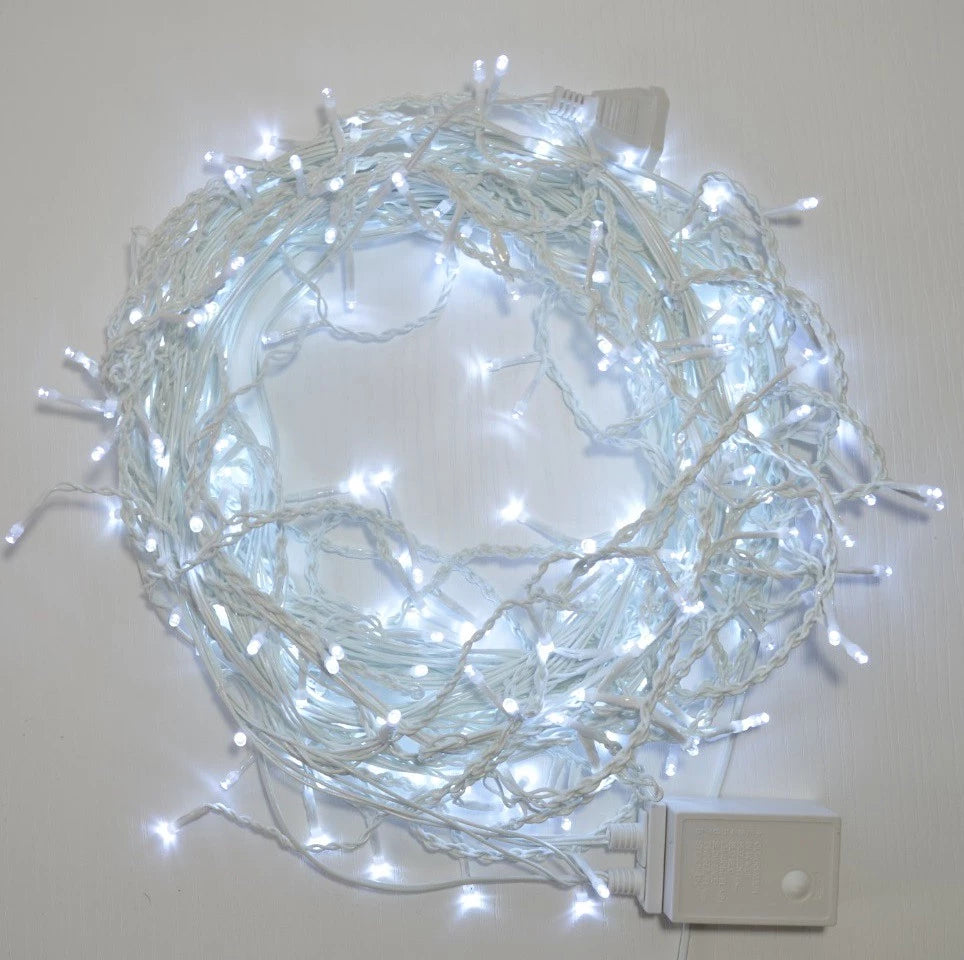 Instalatie franjuri exterior, 8 Metri luminosi 252 leduri, 8 jocuri de lumini, alb rece