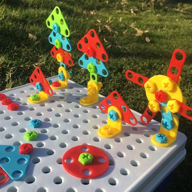 Joc educativ, de constructie, puzzle mozaic, montessori, cu suruburi, saibe, surubelnita electrica, 234 piese