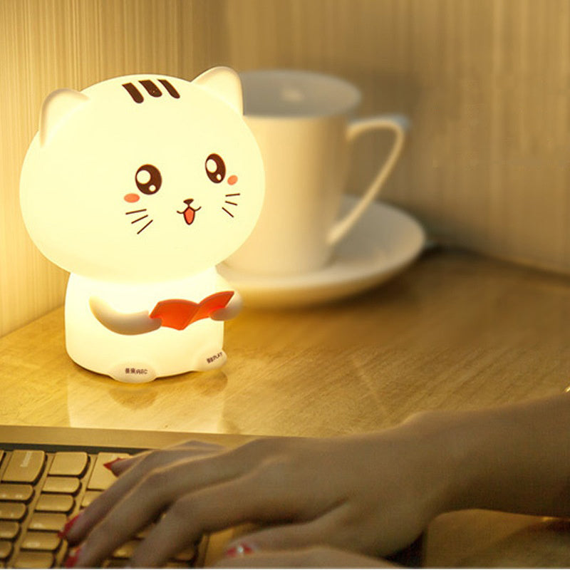 Lampa de silicon moale reincarcabila, LED, multicolor, pisicuta vorbitoare, control tactil sau telecomanda, interactiva, roz