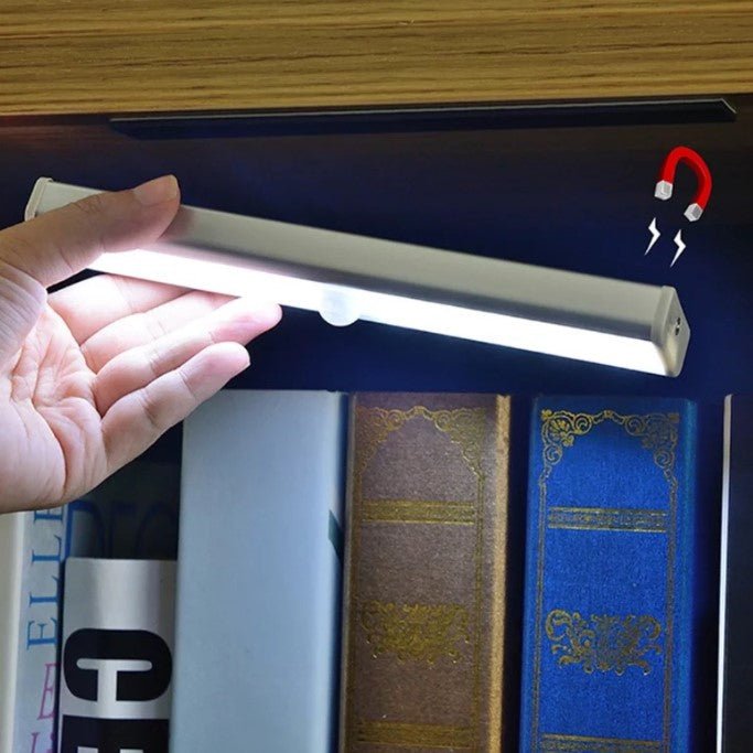 Lampa LED inteligenta, cu senzori de miscare, incarcare USB, magnetica, cu telecomanda, pentru dressing, hol, scari, dulap de bucatarie, baie, garaj, 40 LED - uri, alb rece - BUZ.RO