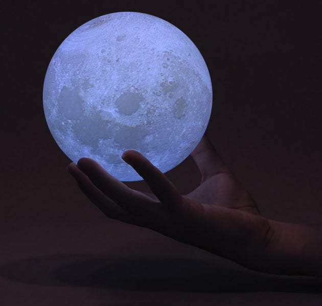 Lampa veghe Luna Moon Lamp 15 cm, imprimata 3D, reincarcabila