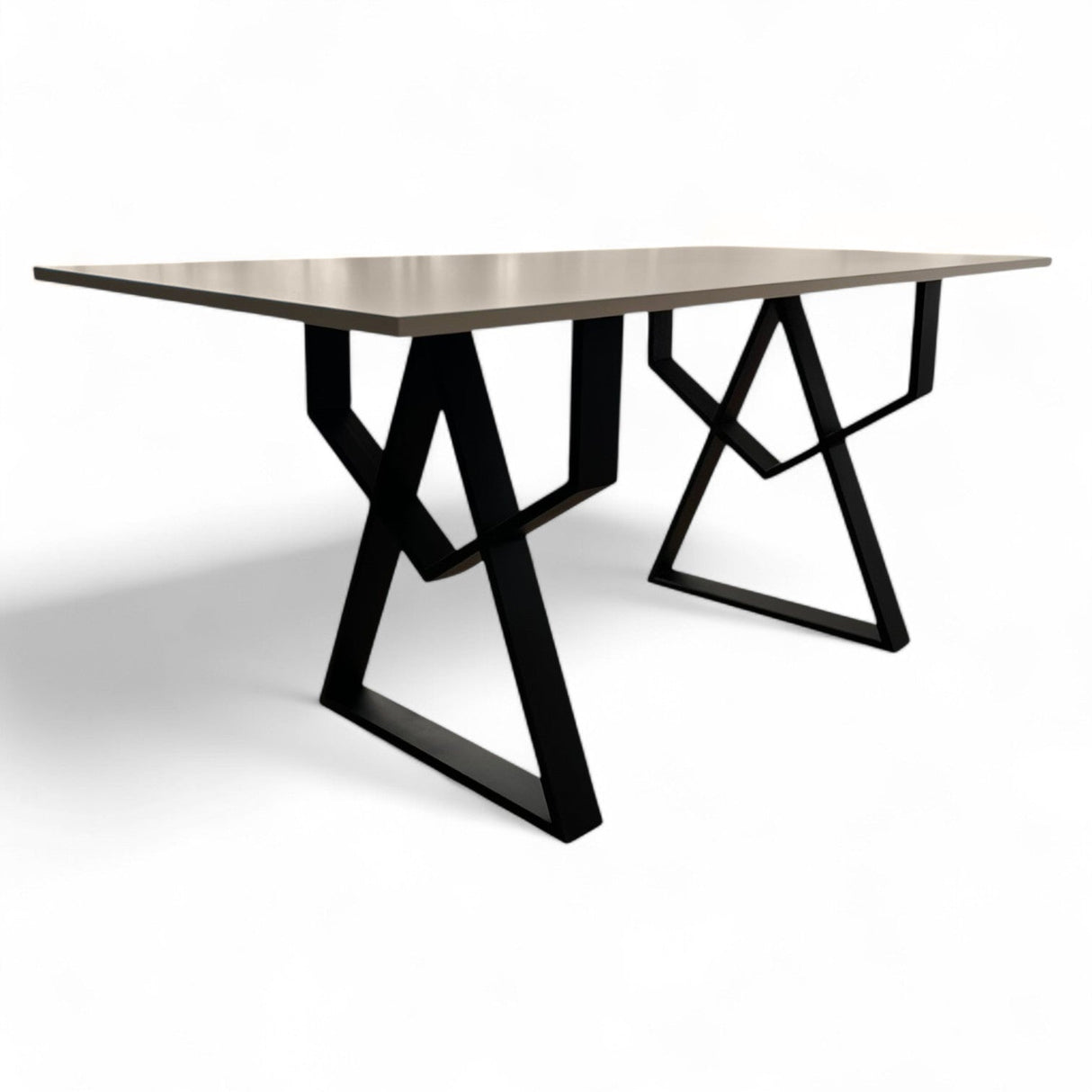 Masa cu blat din pal, cu picioare metal, set Larisa - BUZ.RO