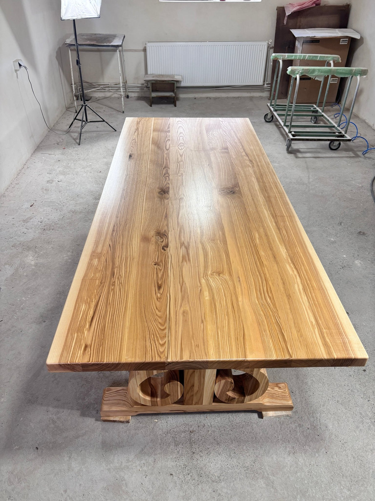 Masa lemn masiv, cu cadru din lemn masiv, Ofelia, 240x100x76 cm - BUZ.RO