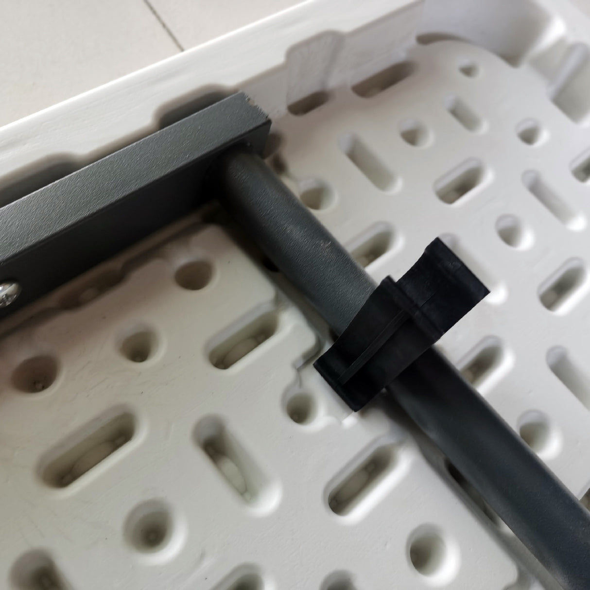 Masa pliabila pentru camping, gradina sau terasa, pescuit, 180 cm, portabila, alb gri