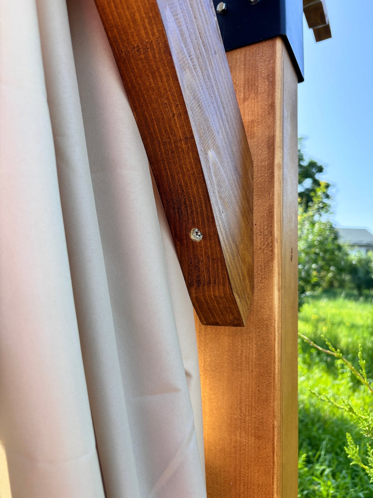 Pergola foisor pavilion lemn pentru gradina sau curte, conectori metalici, umbrar curte - BUZ.RO