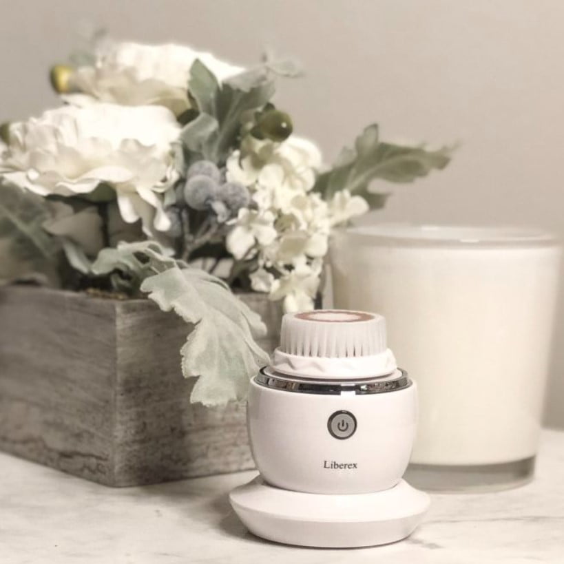 Perie Curățare Facială Liberex – Tehnologie Sonică, 3 Viteze, Capete Interschimbabile, Reîncărcare Wireless