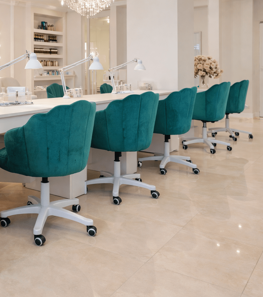 Scaun hidraulic, cu spatar, roti, catifea, birou, bar, salon, cosmetica, manichiura, pedichiura, 60l x 83h cm - BUZ.RO