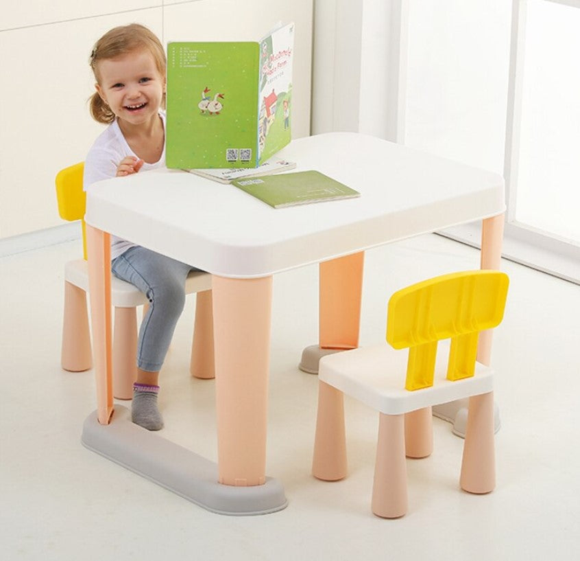 Set masa si 2 scaune pentru copii, pentru diverse activitati si studiu, alb cu galben