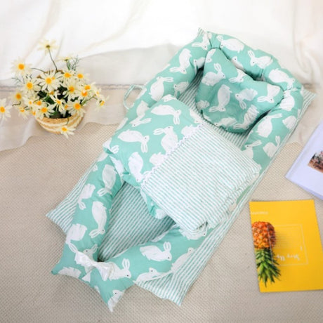 Set patut portabil, bebe baby nest cu lenjerie, perna, bumper protectie anti-alunecare, verde cu iepuri gri