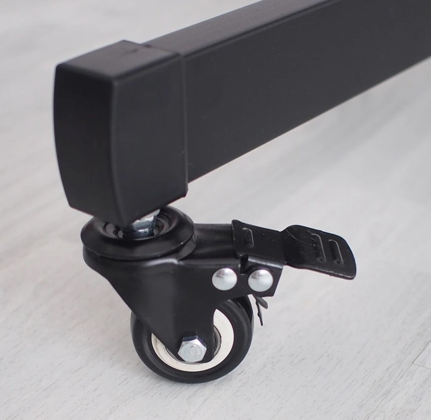 Stand mobil de televizor cu roti pivotante la 360 grade, raft inferior de sustinere laptop, greutate suportata maxim 50 kilograme,metal rezistent, negru - BUZ.RO