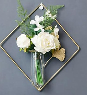 Vaza de sticla cu suport metalic pentru perete in culoarea aurie (GOLD)