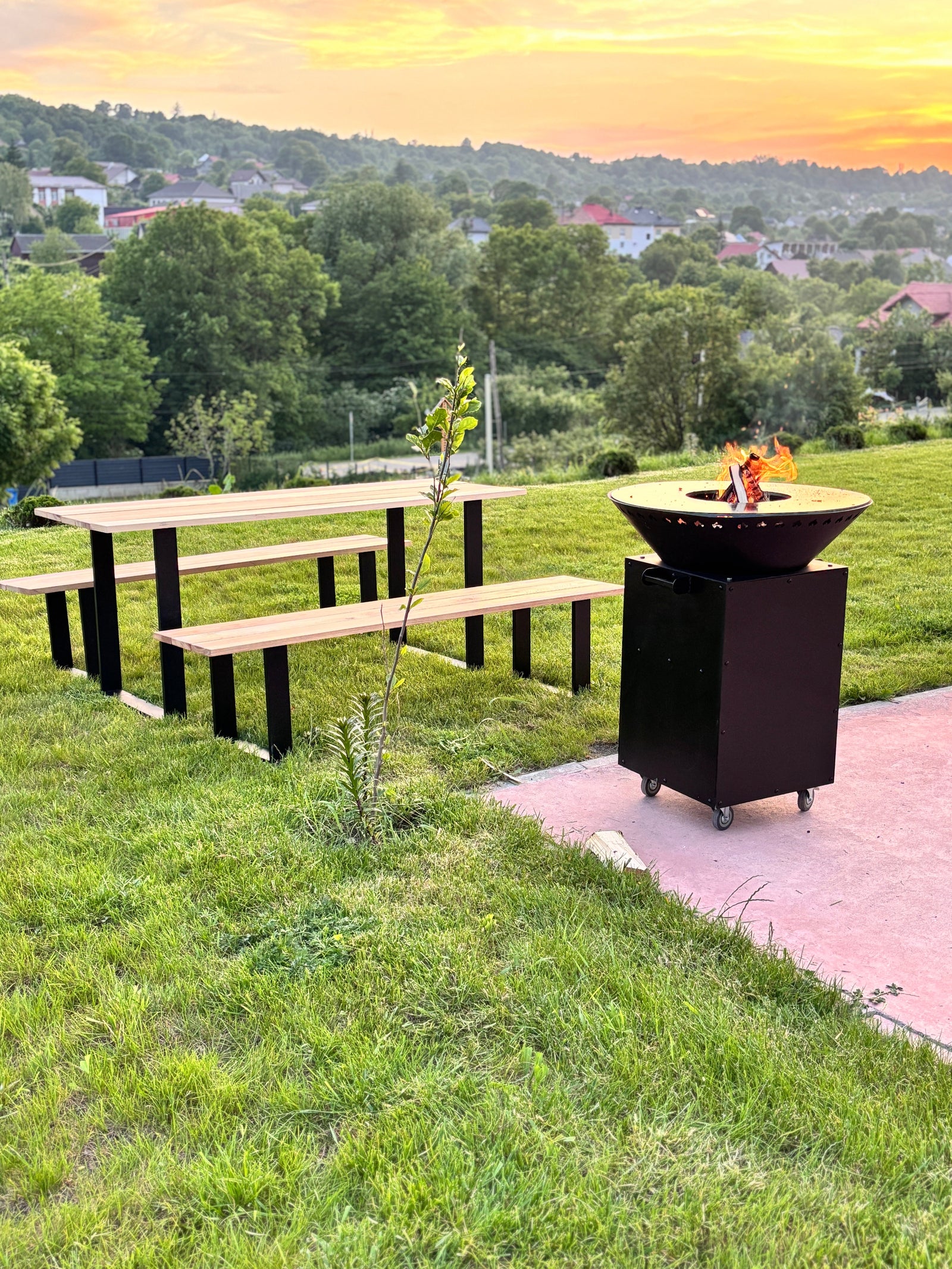 Gratar de gradina Rotund  4 in 1 diametru 75 cm firepit Flacari cu Plita rotunda 10 mm Otel dur
