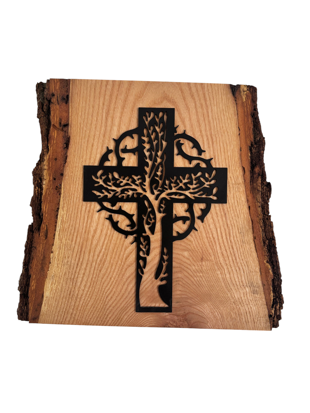 Icoana perete Cruce de perete decoratiune din metal negru pe lemn de frasin cu coarjă – decor unic, lucrat manual 30x28 cm