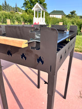 Gratar gradina portabil, cu masa polita lucru reglabil pe inaltime de gatire  65X45X95 CM