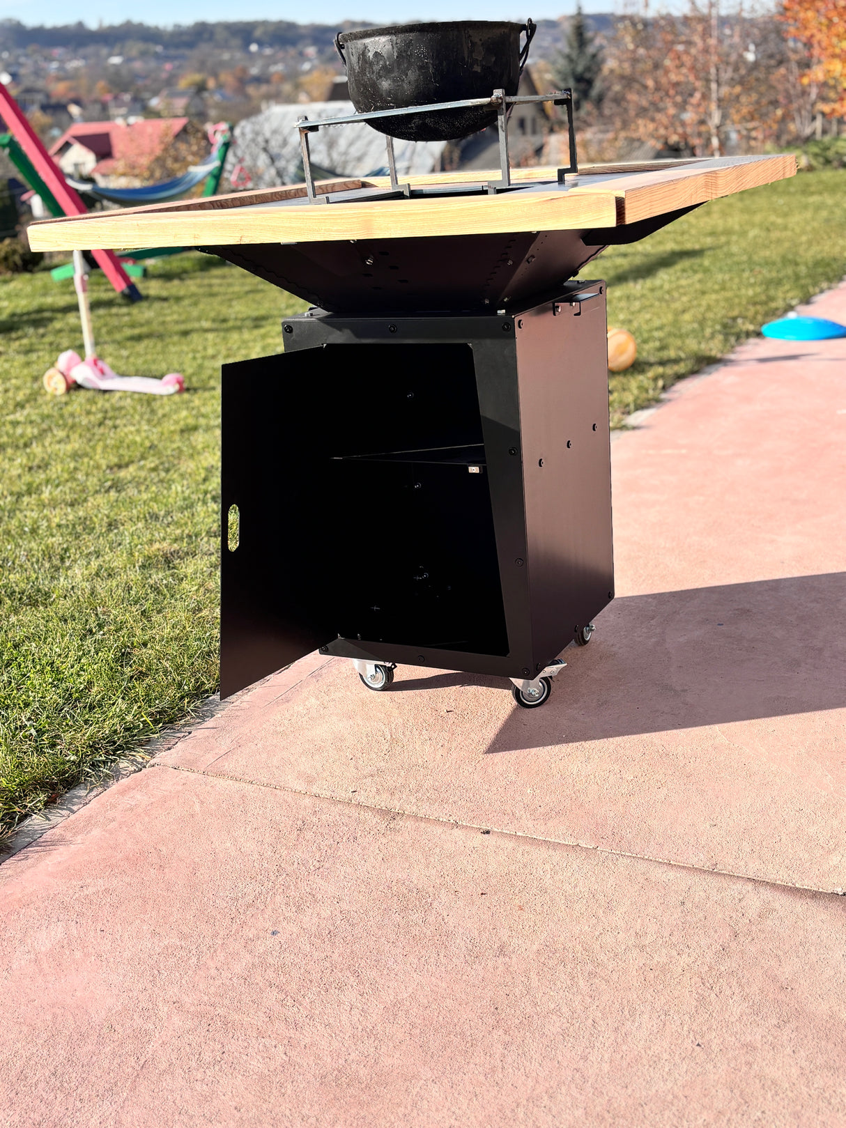 Gratar de gradina Demontabil, 5 in 1 ,fire pit cu Plita 10 mm Otel  72x 72 cm ,Cu Blat din Lemn,Suport Ceaun/Disc ,Gratar de curte