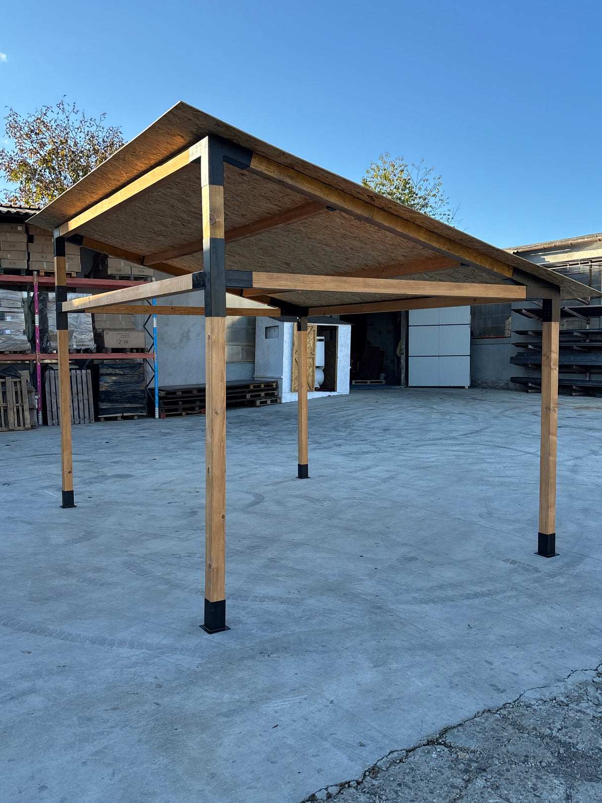 Structura garaj, pergola din lemn rindeluit + imbinari de fier, 3x4 m, pentru gradina/terasa