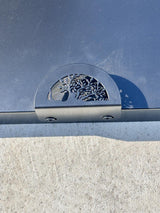 Capac Metalic pentru Gratar sau Focar – Rotund sau Patrat, Negru Mat | Protecție Premium pentru Fire Pit Exterior - BUZ.RO