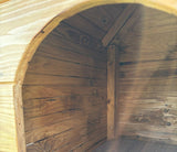 Cusca pentru caini talie medie , din lemn masiv  cu acoperis Tigola ,asamblabil  60 x 83 cm baza ,100 x 80 cm latime + inaltime ,coama de 95 cm