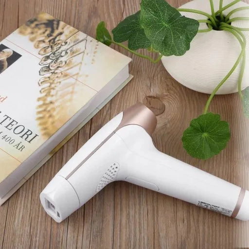 Epilator IPL, 300000 pulsatii, 5 trepte de intensitate, senzor piele, ochelari protectie