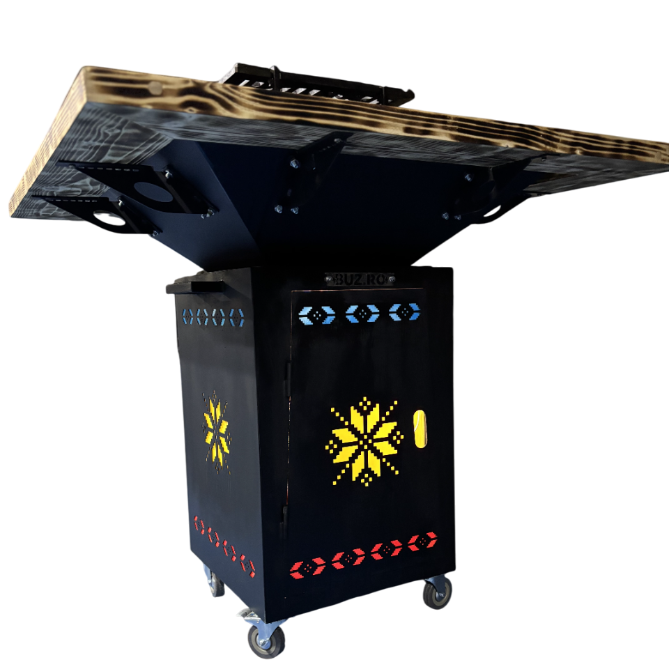 Fire Pit, Gratar cu plita 75x75 cm din otel 10 mm pe lemne, pentru gradina sau terasa  + blat de lemn, cu sticla colorata  CU BLAT DE LEMN SI MOTIVE TRADITIONALE