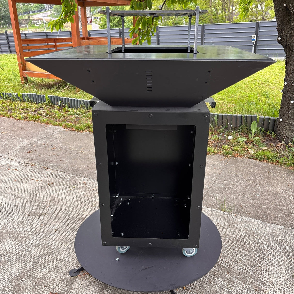 FirePit, Gratar plita 75x 75 cm din otel 8/10 mm |gradina |terasa |suport ceaun| cenusar| reglare tiraj| loc depozitare|model simplu fara blat - BUZ.RO