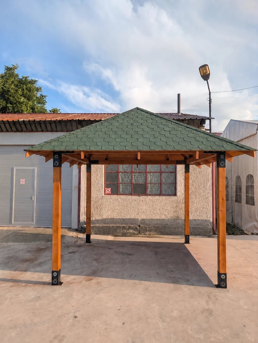 Foisor lemn Bucovina 3x3m - Premium| grinzi 12x12 | imbinari metalice - BUZ.RO