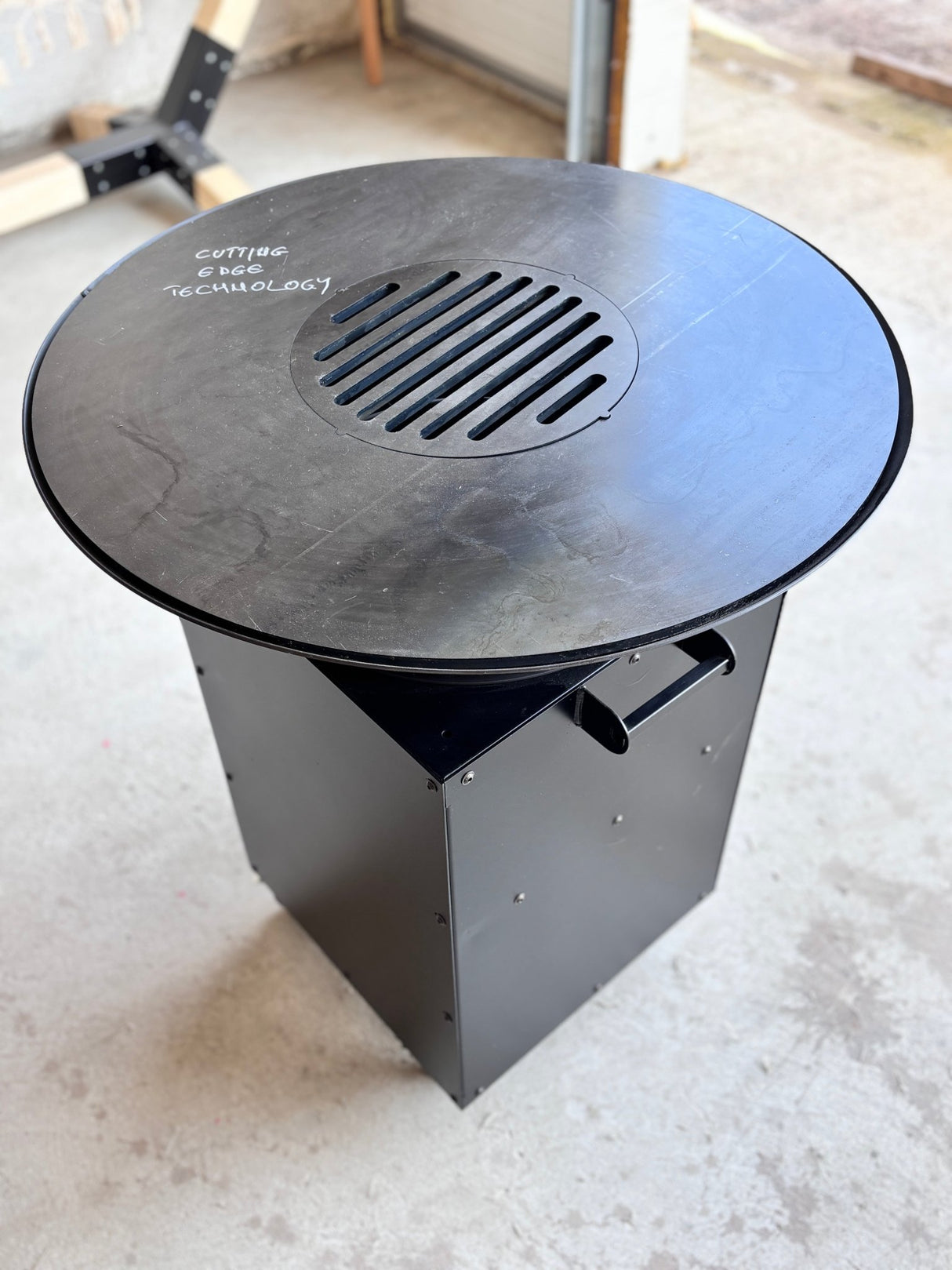 Gratar de gradina Rotund 4 in 1 diametru 75 cm firepit Flacari cu Plita rotunda 10 mm Otel dur - BUZ.RO