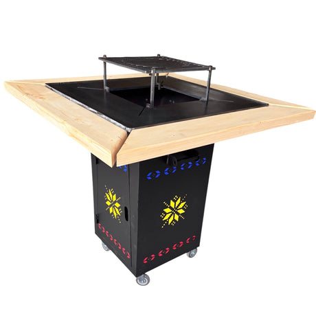 Gratar Gradina cu plita 10 mm Fire Pit 75x75 cm din fier pe lemne, pentru terasa  CU BLAT DE LEMN SI MOTIVE TRADITIONALE - BUZ.RO