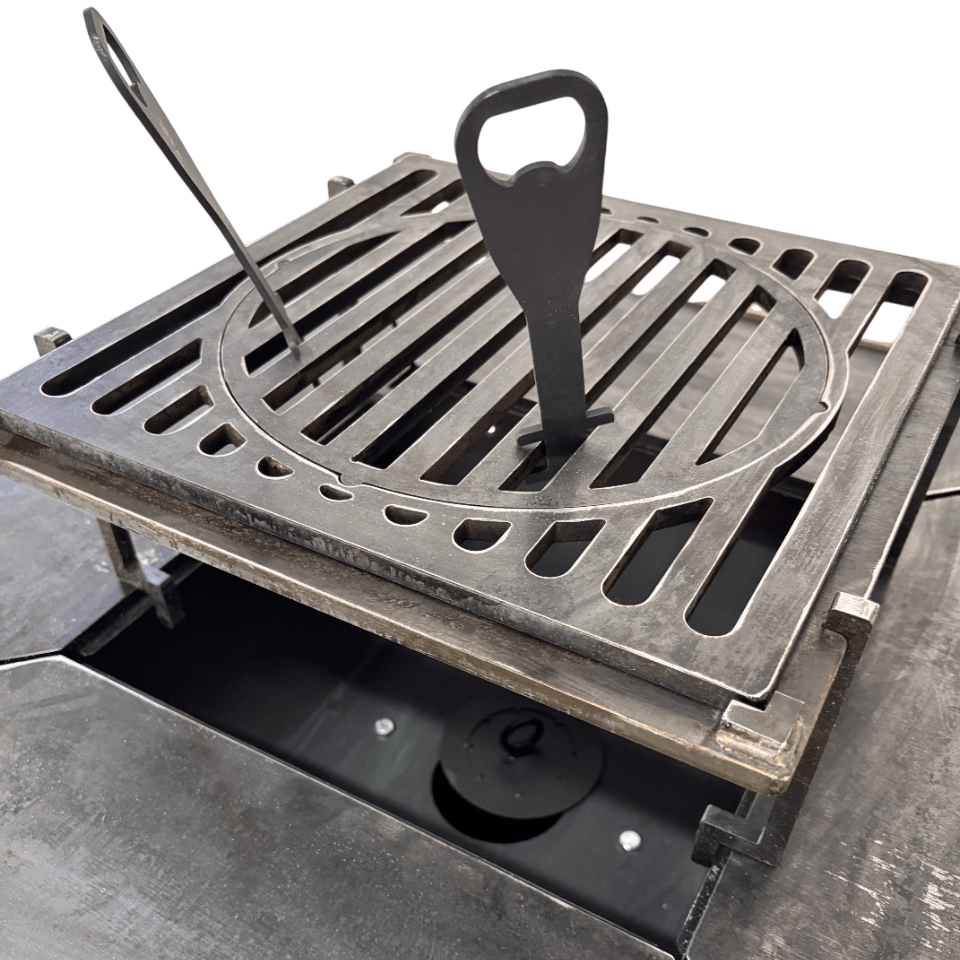 Gratar Gradina cu plita 10 mm Fire Pit 75x75 cm din fier pe lemne, pentru terasa FARA BLAT DE LEMN - BUZ.RO