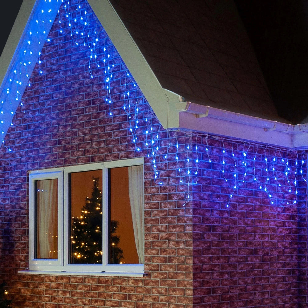 Instalatie franjuri pentru exterior, 8 metri luminosi, 252 leduri, albastre