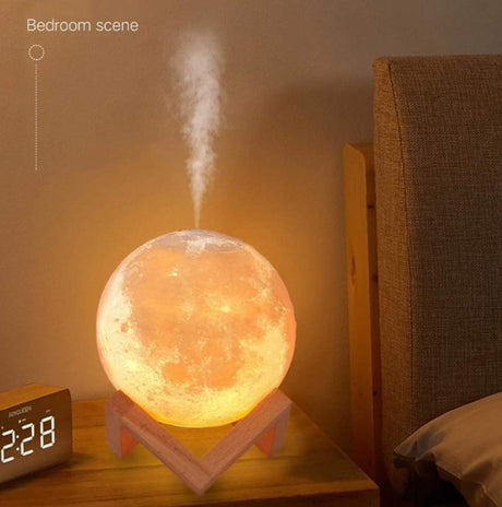 Lampa luna, umidificator, 3D, aromaterapie, purificator aer, reincarcabila, 880 ml, cu acumulator, 3 culori lumina, cu stand lemn - BUZ.RO