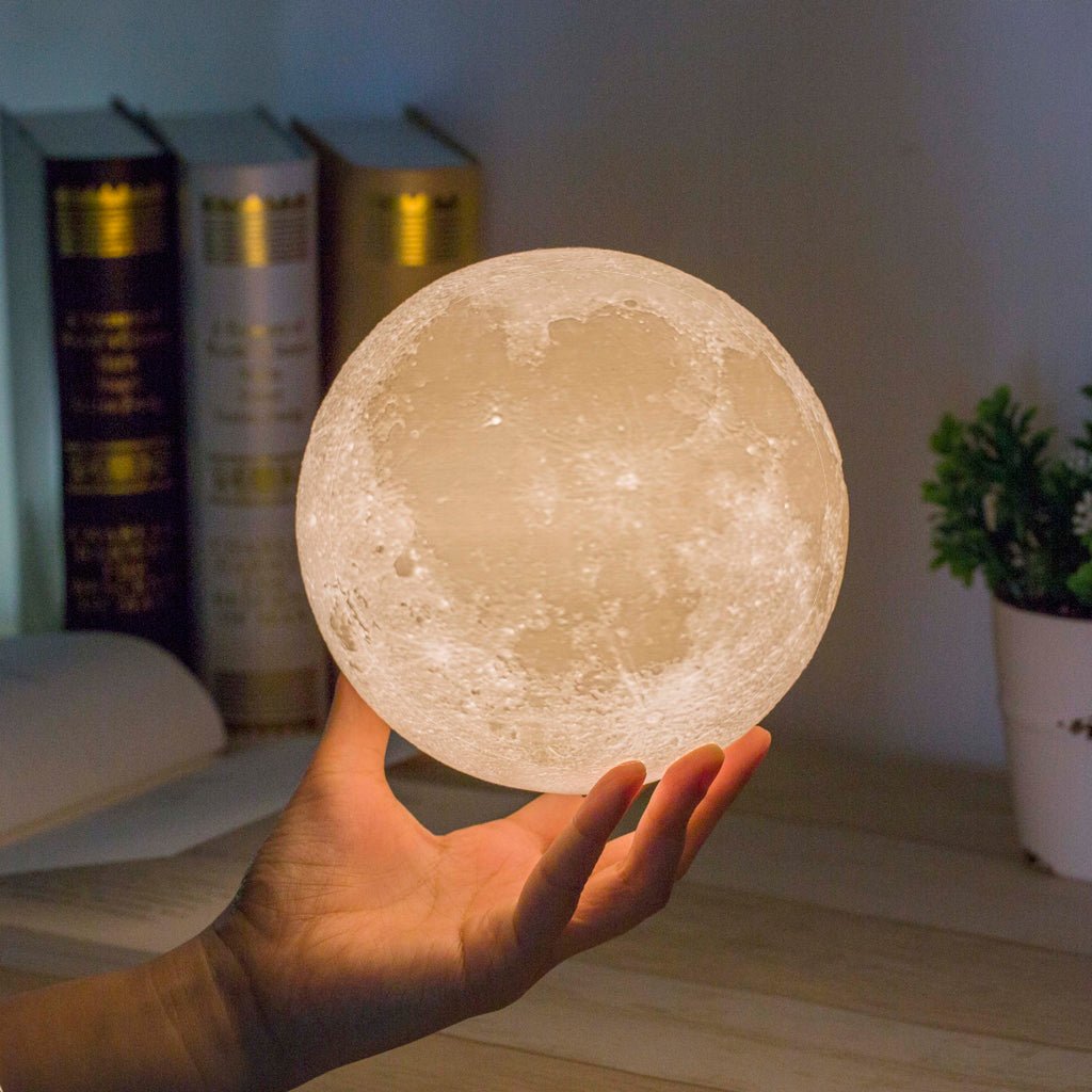 Lampa Veghe Lumina Ambientala Multicolora cu LED, 7 culori, 15 cm, Luna Moon imprimata 3D - BUZ.RO
