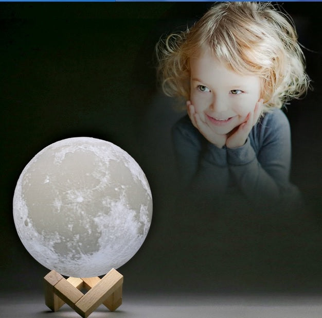 Lampa Veghe Lumina Ambientala Multicolora cu LED, 7 culori, 15 cm, Luna Moon imprimata 3D