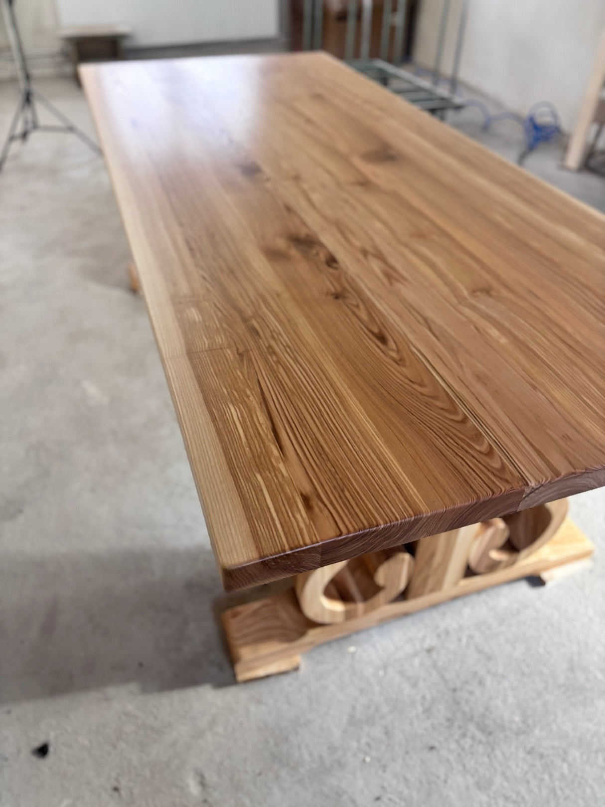 Masa lemn masiv, cu cadru din lemn masiv, Ofelia, 240x100x76 cm - BUZ.RO