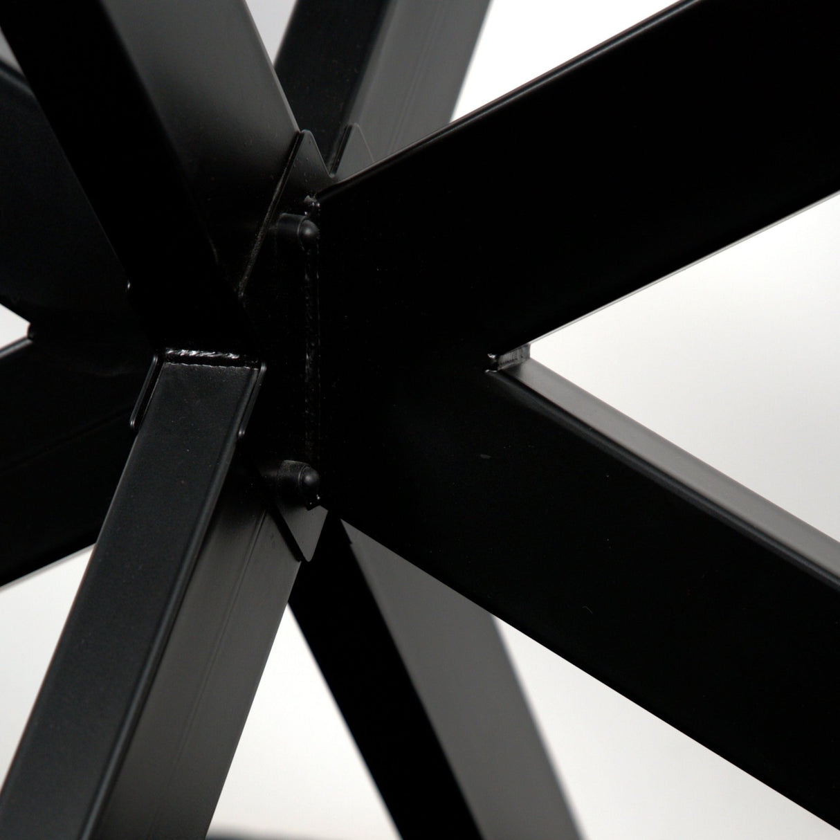 Masa lemn masiv tei, cu picioare masa metal, Lisa - BUZ.RO