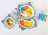 Set de masa pentru copii, farfurie 2 compartimente, cana, bol, furculita si lingurita, forma pisicuta, din fibra de bambus