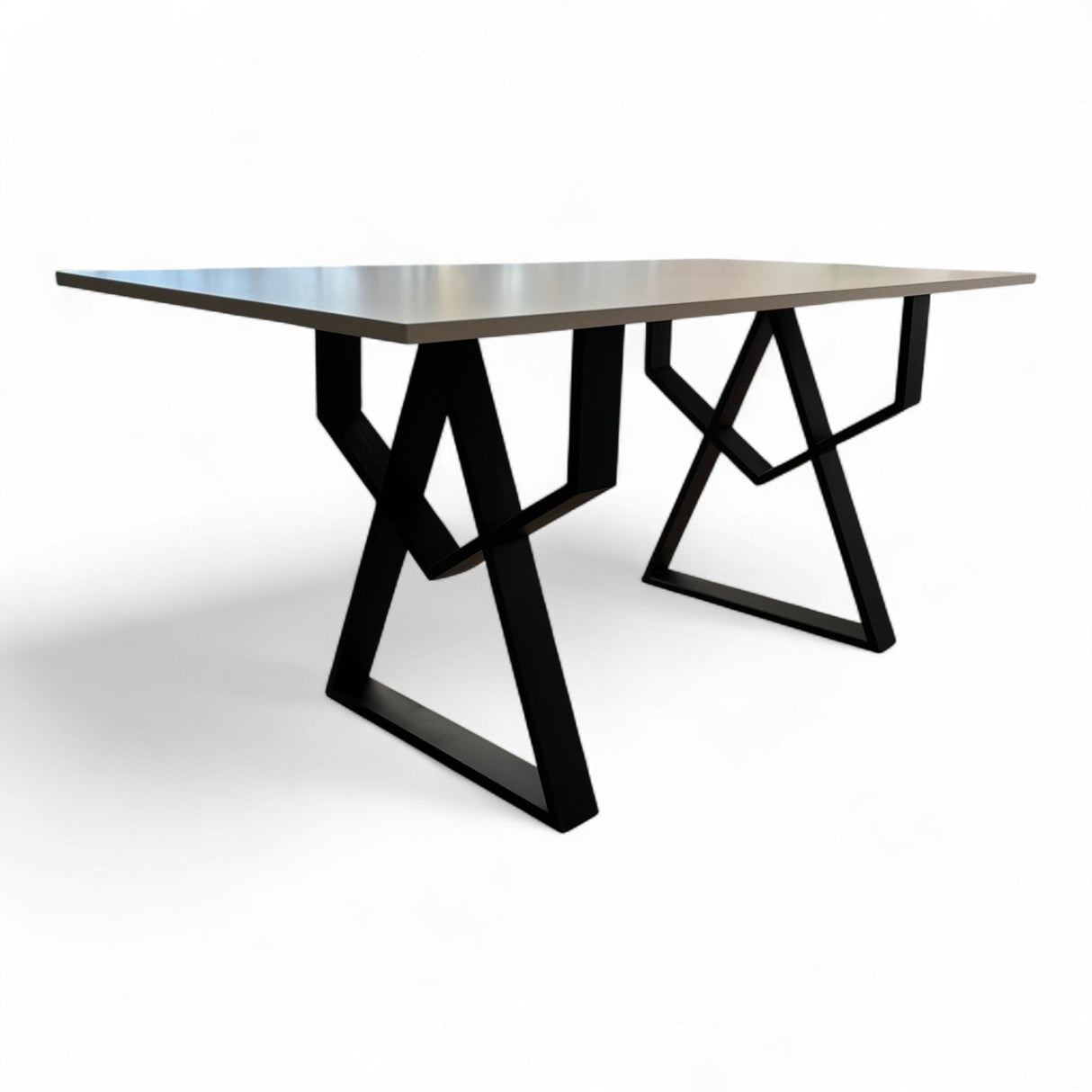 Set masa cu scaune bucatarie, dining, living, sufragerie, blat din pal cu picioare metalice, scaune husa catifea gri, 4 persoane, Alina - BUZ.RO