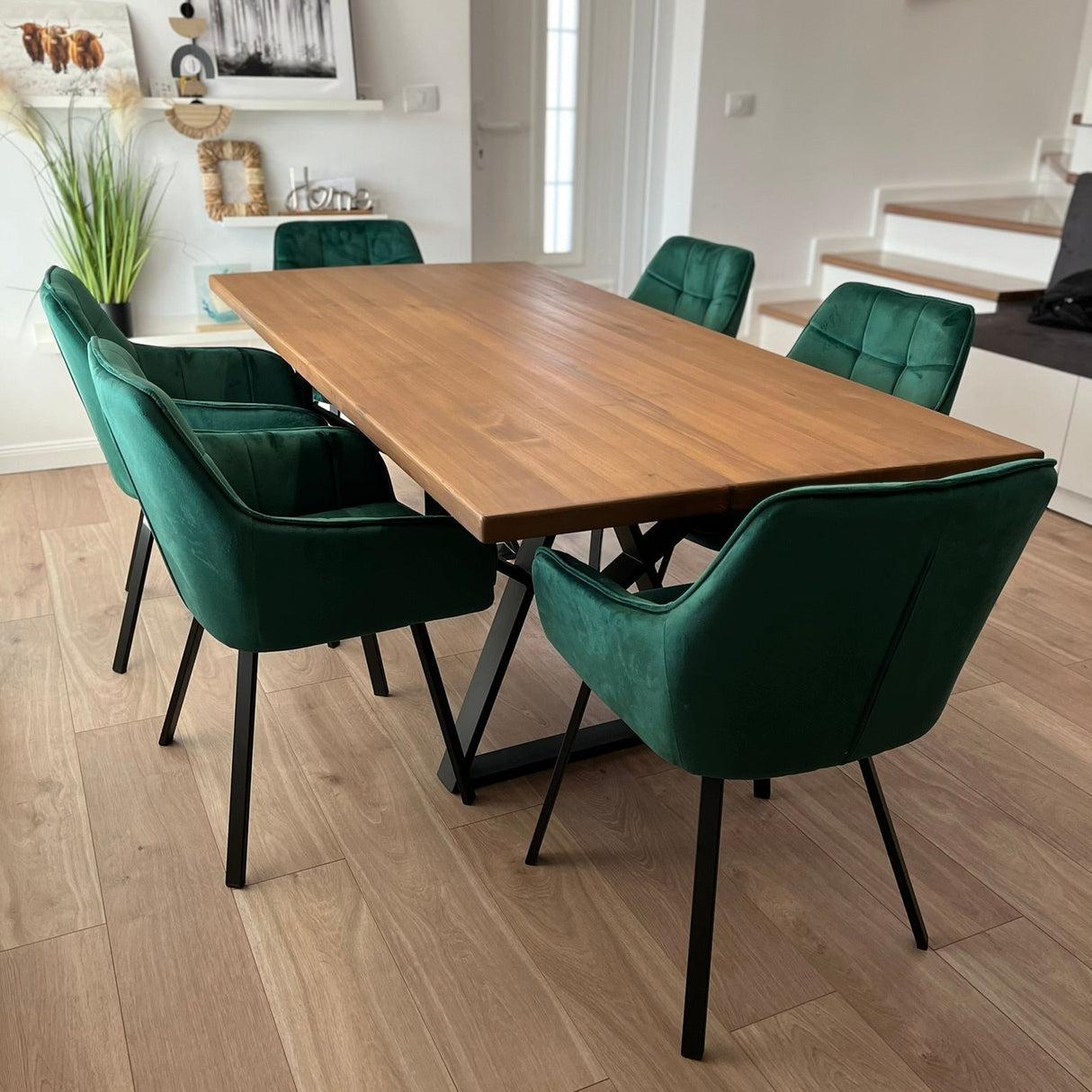 Set masa cu scaune bucatarie, dining,living, sufragerie, blat din lemn masiv cu picioare metalice moderne, scaune husa catifea verde, 6 persoane, set Maria - BUZ.RO