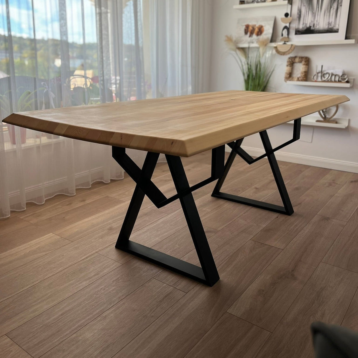 Set masa cu scaune bucatarie, dining,living, sufragerie, blat din lemn masiv cu picioare metalice moderne,scaune gri, 6 persoane, set Bianca - BUZ.RO