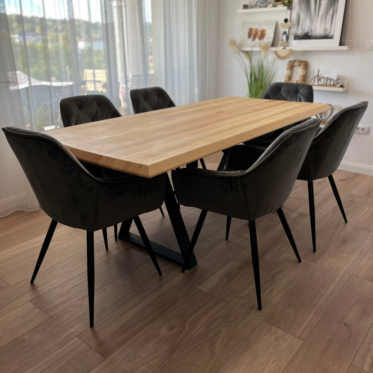 Set masa cu scaune bucatarie, dining,living, sufragerie, blat din lemn masiv cu picioare metalice, scaune husa gri, 6 persoane, IOANA - BUZ.RO